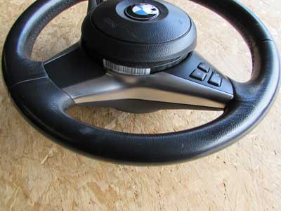 BMW Sport Steering Wheel w/ Airbag 32346774458 525i 525xi 528i 528xi 530i 535i 550i 650i E60 E635